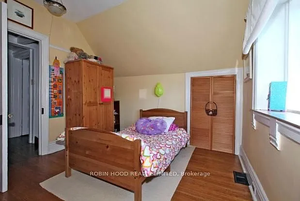 66 Beechwood Ave — Photo 3