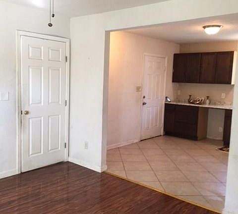3rd image of 4245 Lorin Ave