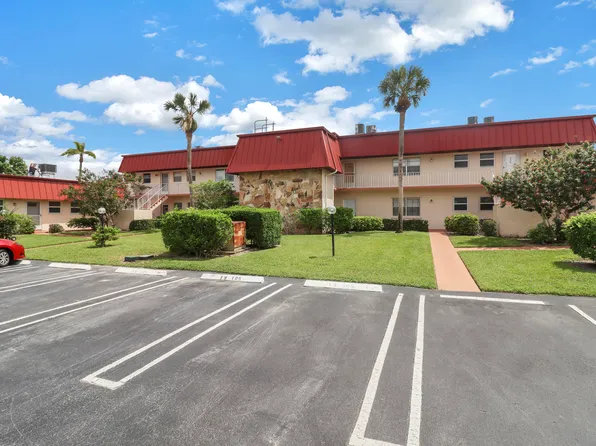 12016 Greenway Circle S #204, Royal Palm Beach, FL 33411