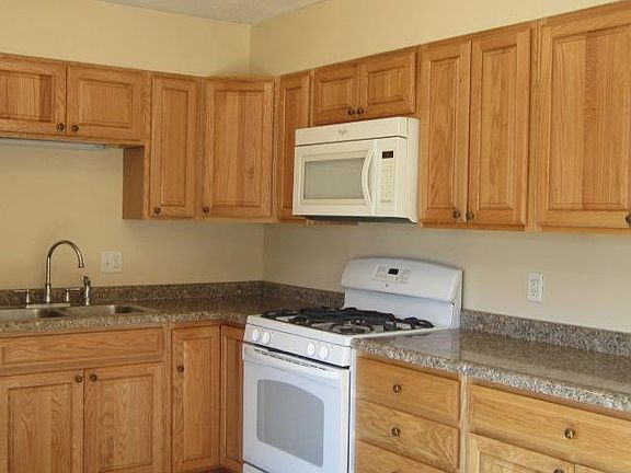 Plenty of kitchen cabinets.