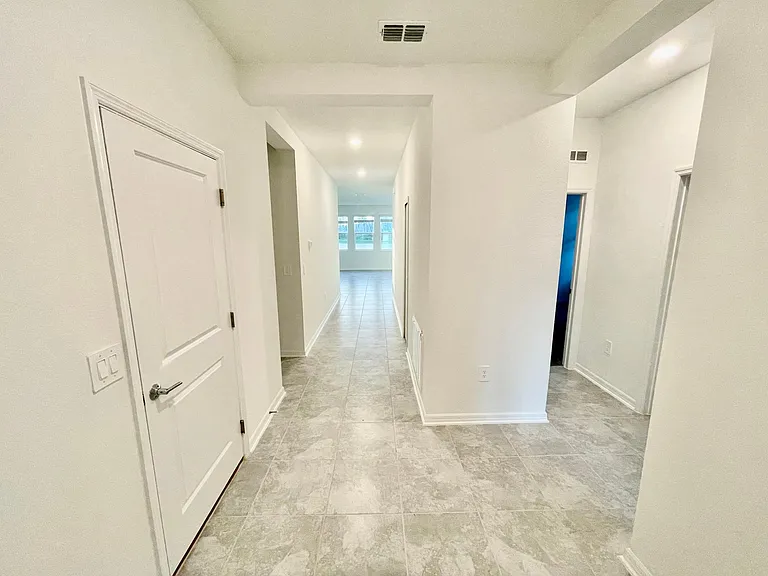 2186 Merrybells Dr — Photo 6