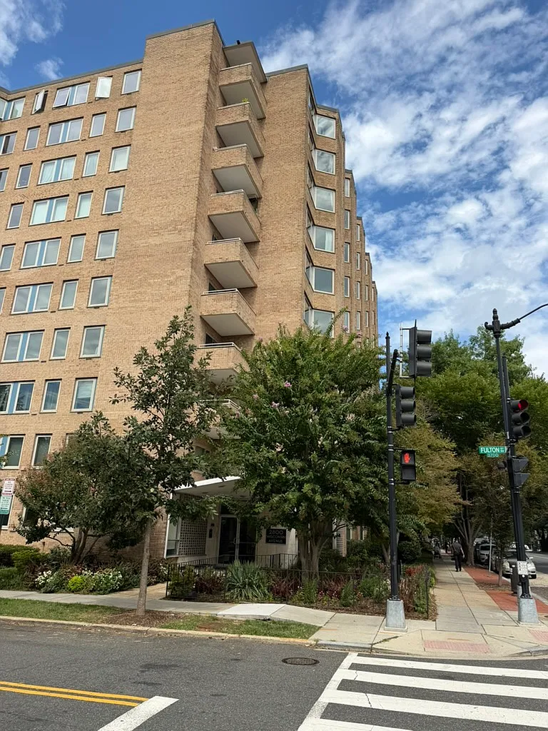 Studio, 464 sqft, $1,595 — Photo 4