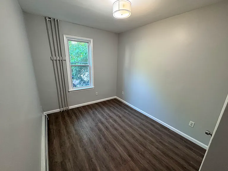 176 Garfield Ave #G1 — Photo 3