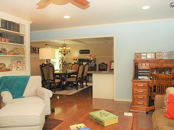 4th image of 4819 Alamo Dr
