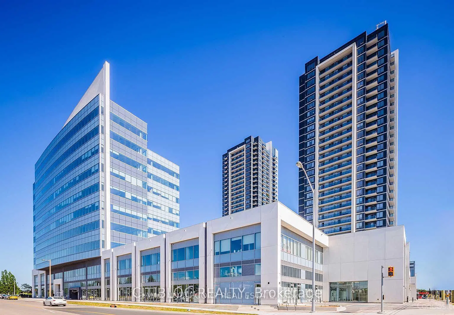 3600 Highway 7 W — Photo 1