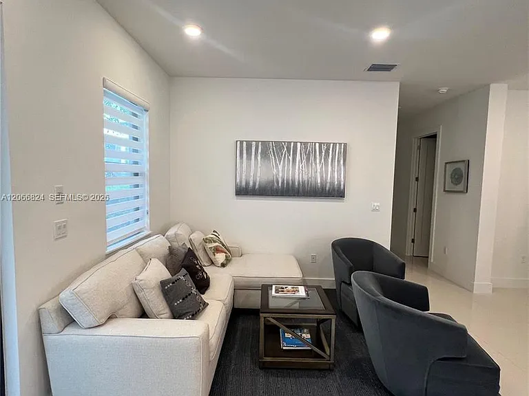 11745 SW 106th Ter #11745 — Photo 6