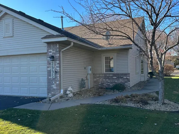 2995 Caroline Ct, Little Canada, MN 55117