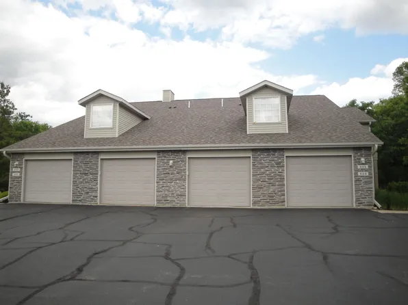 625 Mill Ridge Dr, Byron, IL 61010