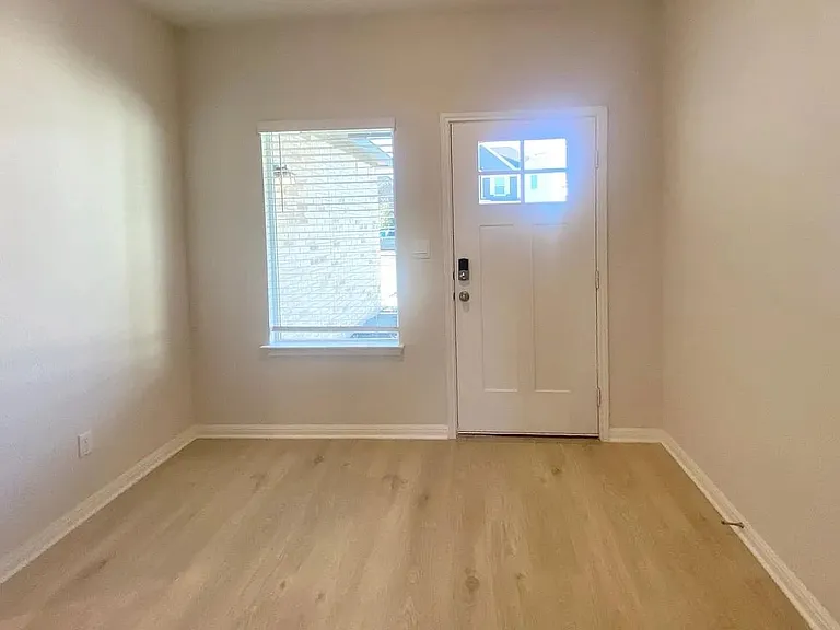 169 Standing Rock Ln — Photo 3