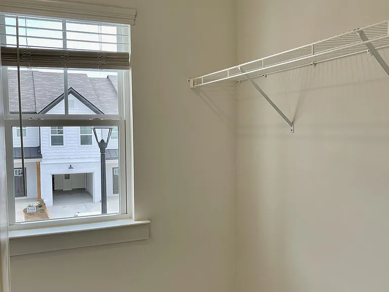 123 Auburn Run Ln #1 — Photo 12