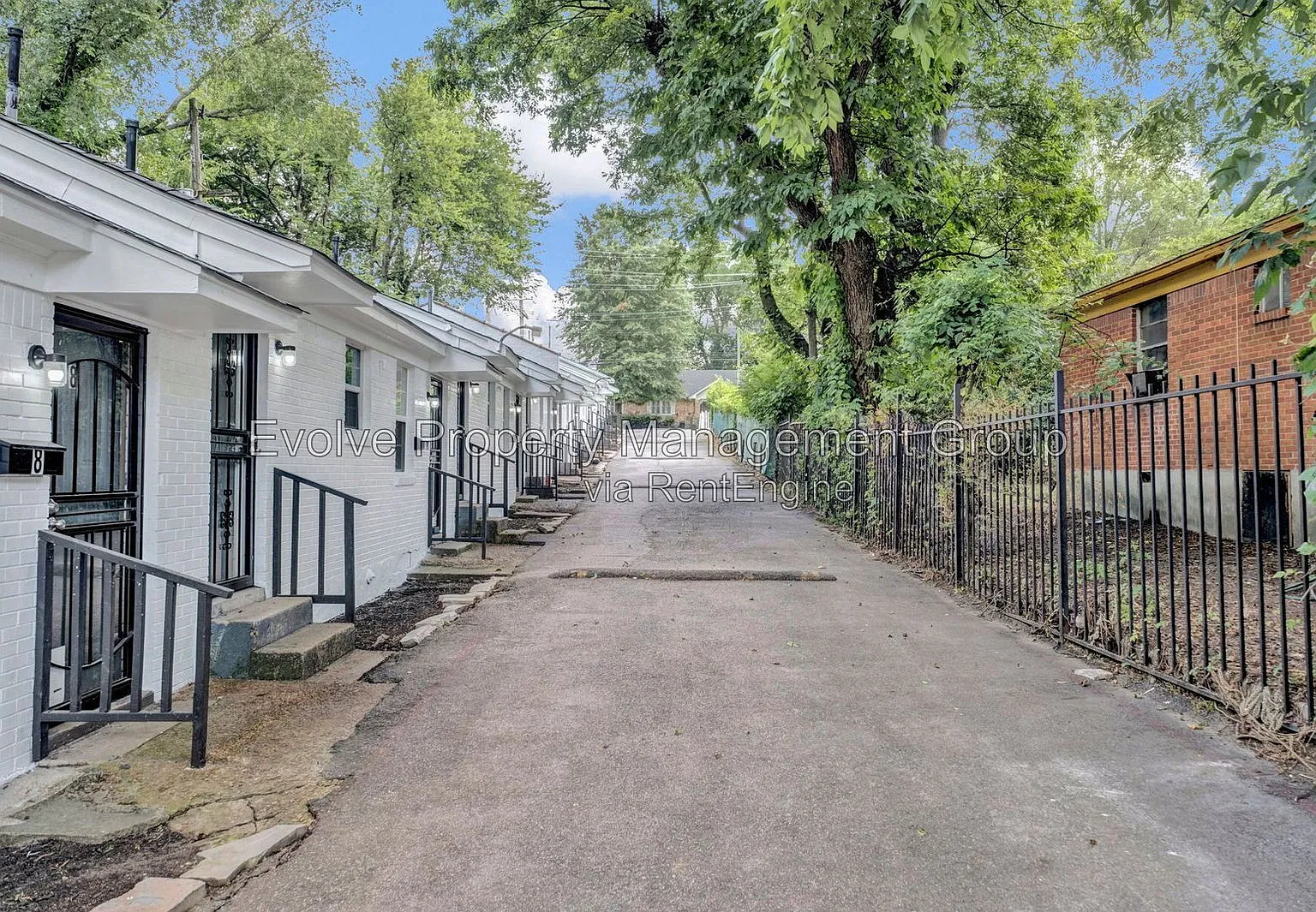 2 bed, 1.0 bath, 700 sqft, $795 — Photo 3