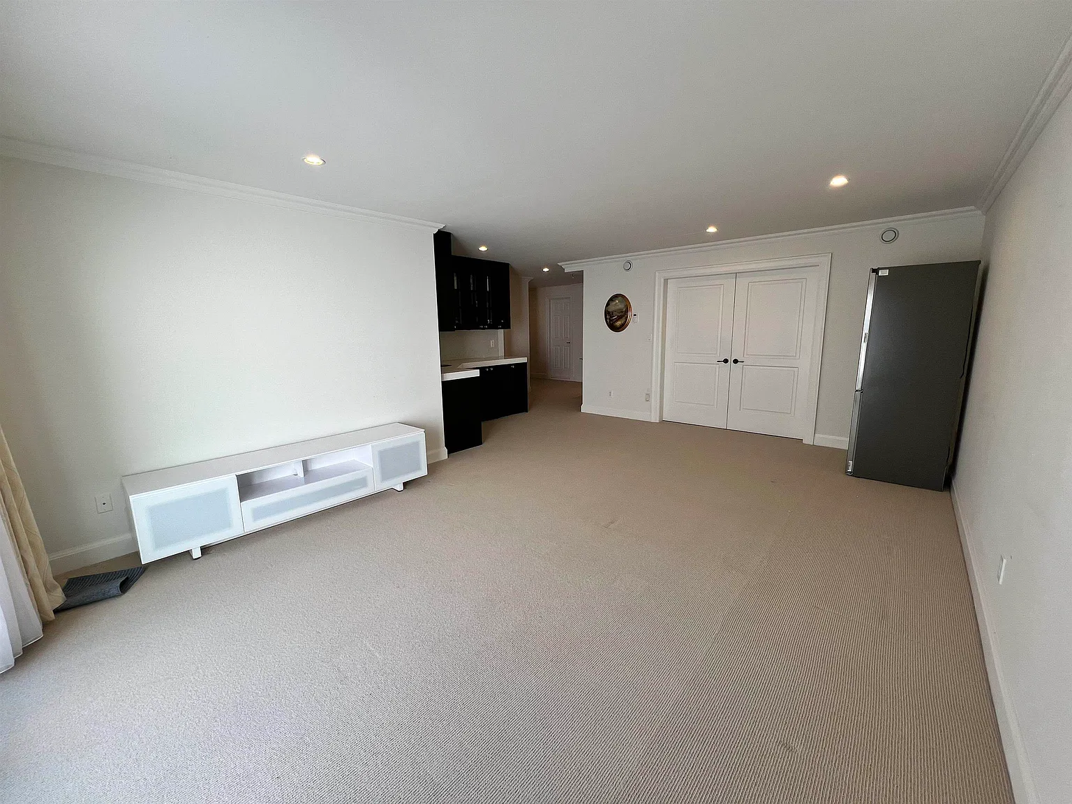 2054 Western Pkwy #Basement photo 1