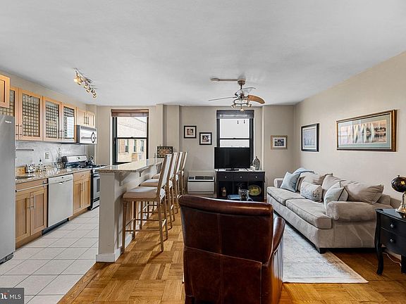 2nd image of 2601 Pennsylvania Ave APT 1242