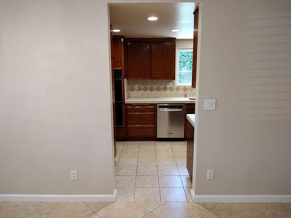 Access to Kitchen from Formal Dining Room