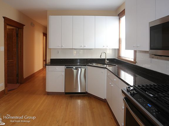 2nd image of 3816 N Oakley Avenue # Fl 2nd