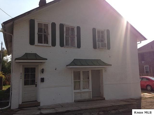 1st image of 204 N McKenzie Street