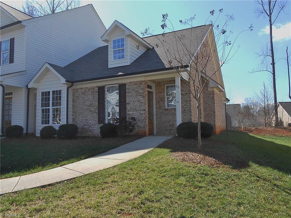 1st image of 11 Nandina Dr