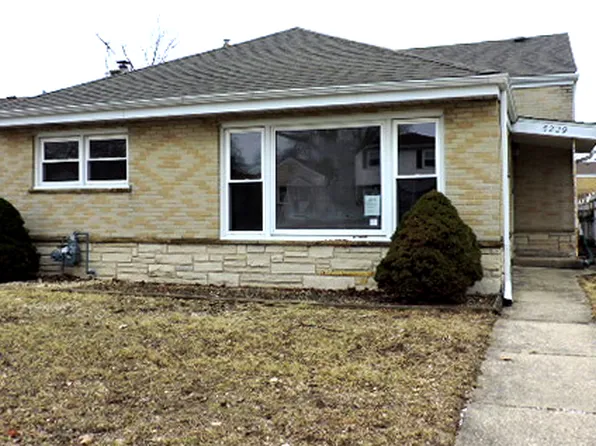 5229 W Greenleaf St, Skokie, IL 60077