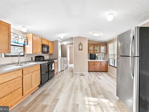 5th image of 3112 Queen Castle Ct