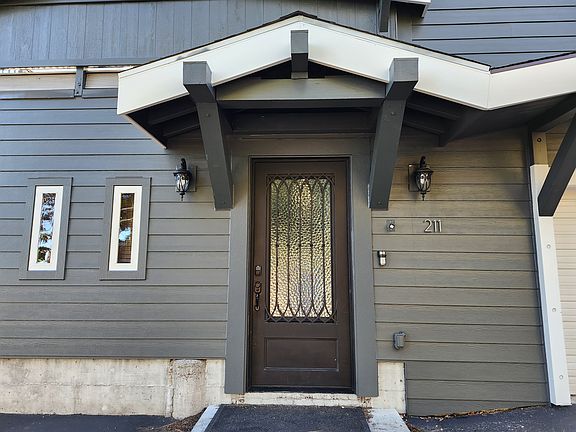 3rd image of 211 Woodhill Ct #1