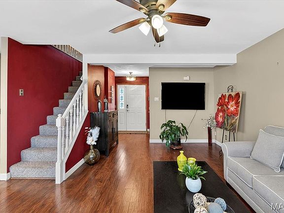 5th image of 819 Oak Ave