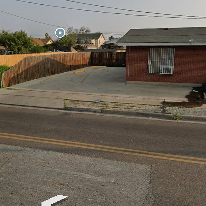 2nd image of 900 N Meadow Ave