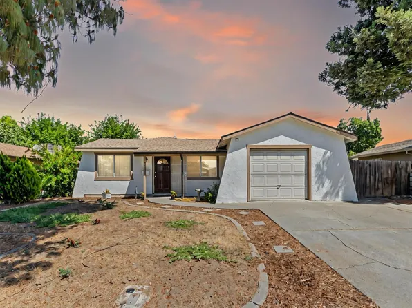 34 Dawn Dr, Woodland, CA 95695