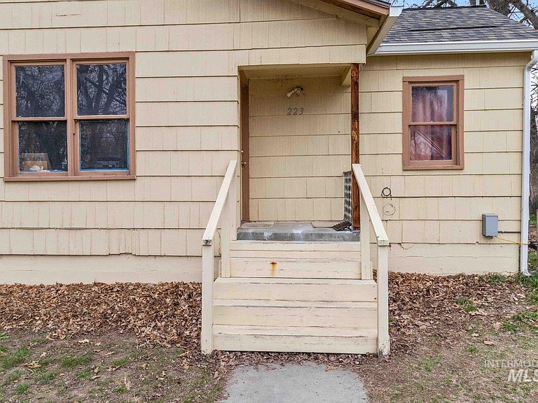 Listing photo 4