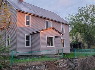 708 Bank St #2, Ishpeming, MI 49849