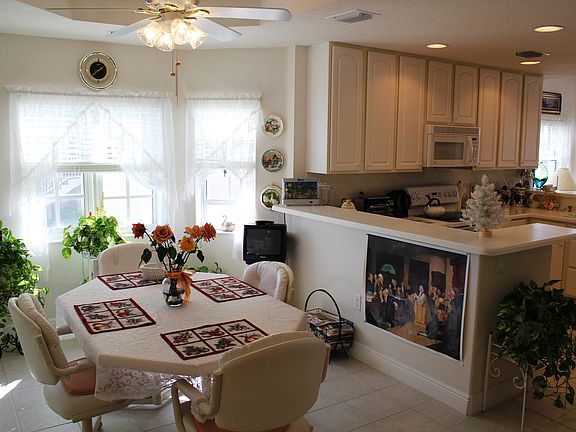 Breakfast nook