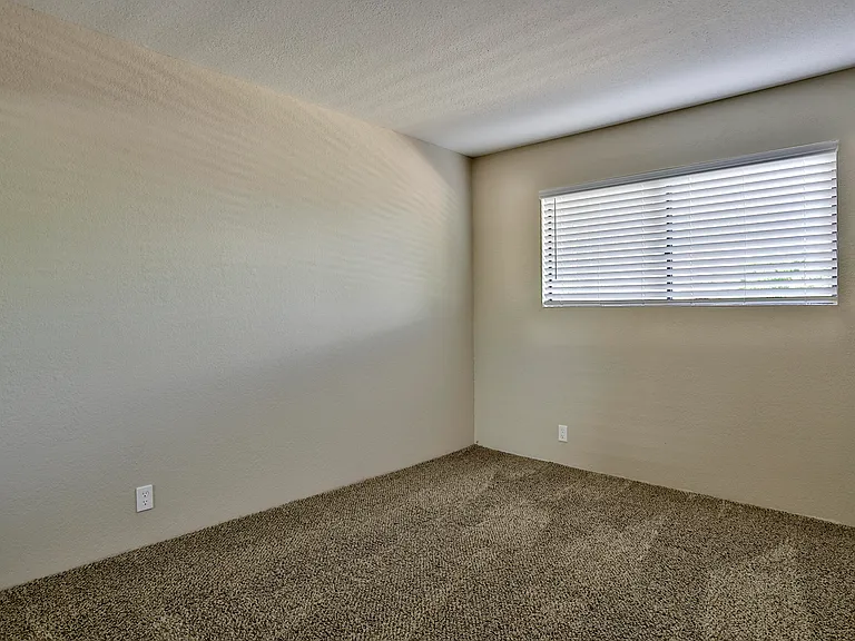 2820 N Arcadia Ct #B208 — Photo 12