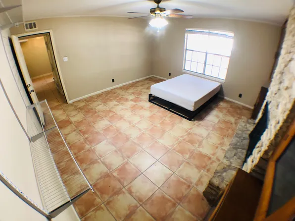 1709 Deerfield Dr, Austin, TX 78741