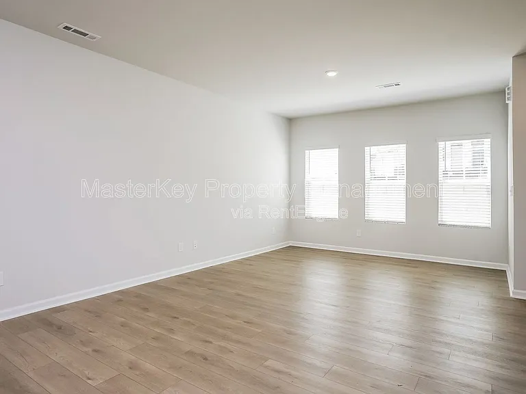 112 Silver Fir Ln — Photo 8
