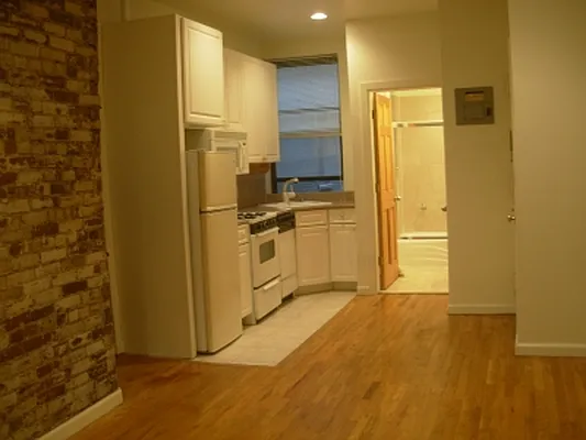 Rented by Citi Habitats | media 44