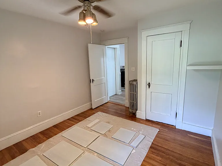 28 Smith St #4 — Photo 6