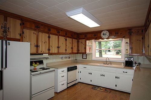 431104-Kitchen
