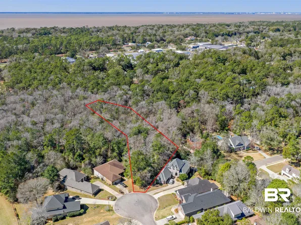 112 N Creek Cir, Fairhope, AL 36532