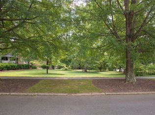 211 Hillcrest Dr, High Point, NC 27262