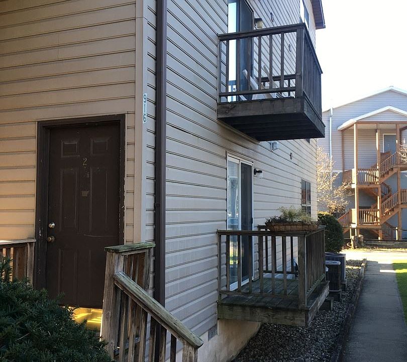 1st image of 916 Stewart St #6