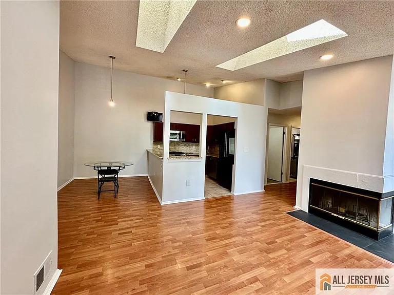 111 Lindsey Ct #3416 — Photo 6