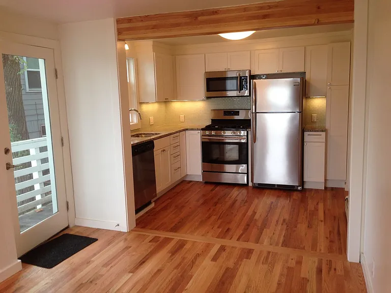 605 N Garden St — Photo 4