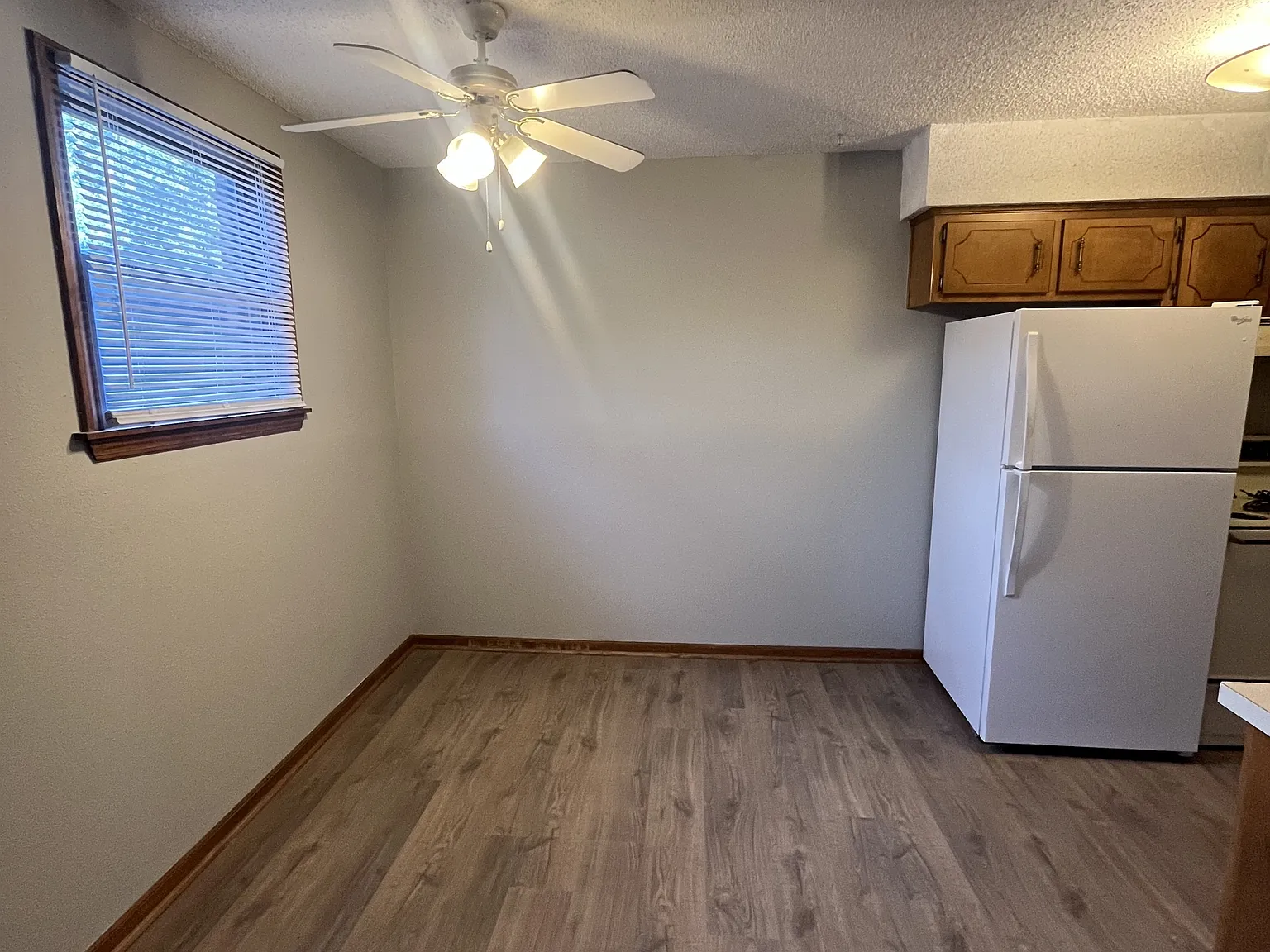 307 S Mulberry St - D — Photo 4