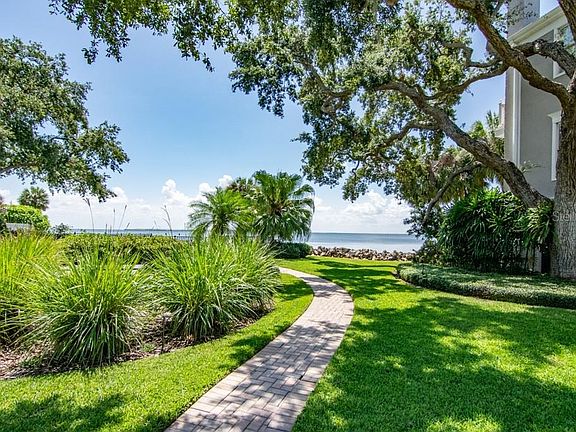 4th image of 6212 Bayshore Blvd APT F