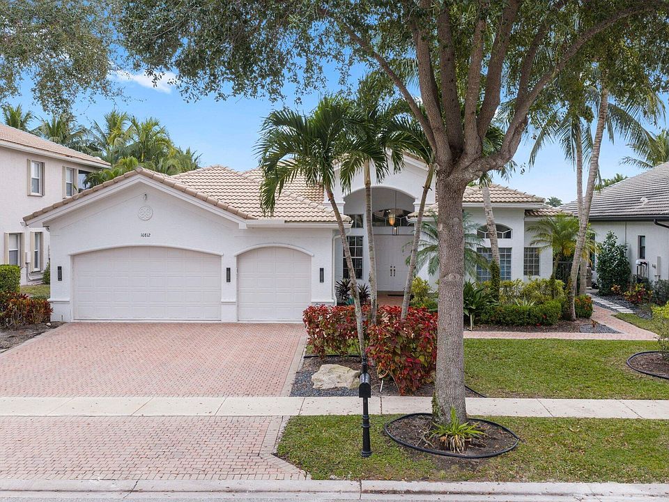 1st image of 10812 Castle Oak Drive