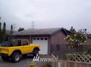 9003 10th St NE, Everett, WA 98205