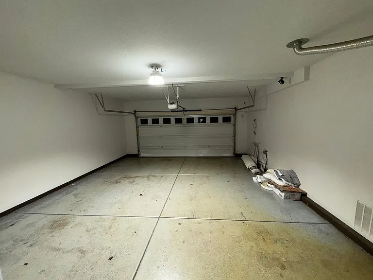 7916 Splendid Way — Photo 10