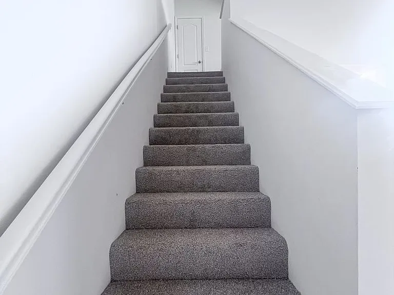 Heritage Apartments — Photo 19