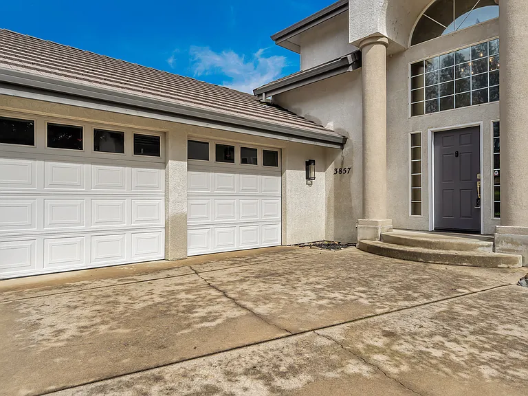 3857 Eagle Pkwy — Photo 38