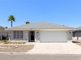 1111 Lake View Dr, Mission, TX 78572