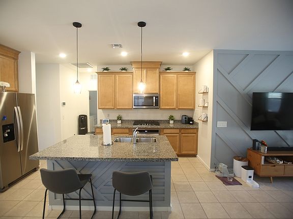 5th image of 14192 W Willow Ave